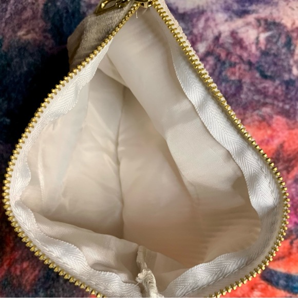 💜 Vella Box Tan Corduroy Cosmetic Bag - Picture 6 of 6